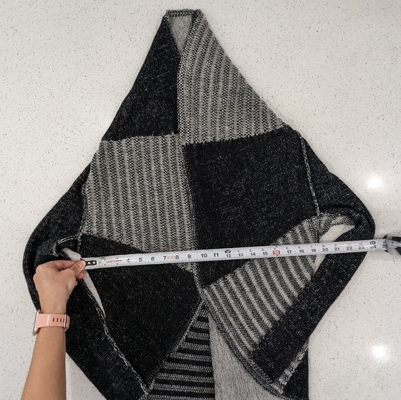 CAbi Women's Wool Blend Cardigan Sweater Open Collared Gray Black Long Sleeve S - Picture 3 of 8